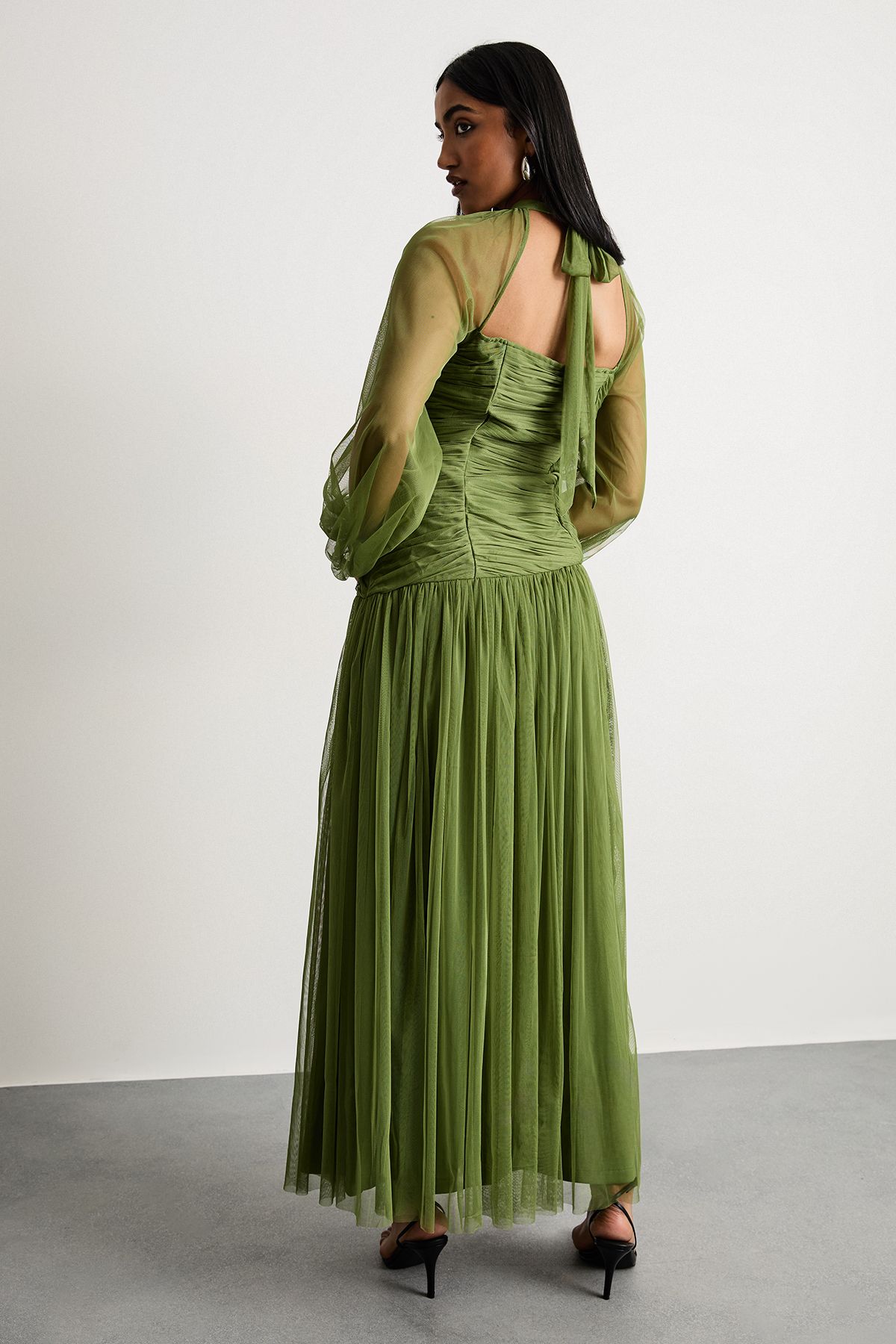 Warehouse Bow Detail Gathered Tulle Maxi Dress with Open Neck Green image 3