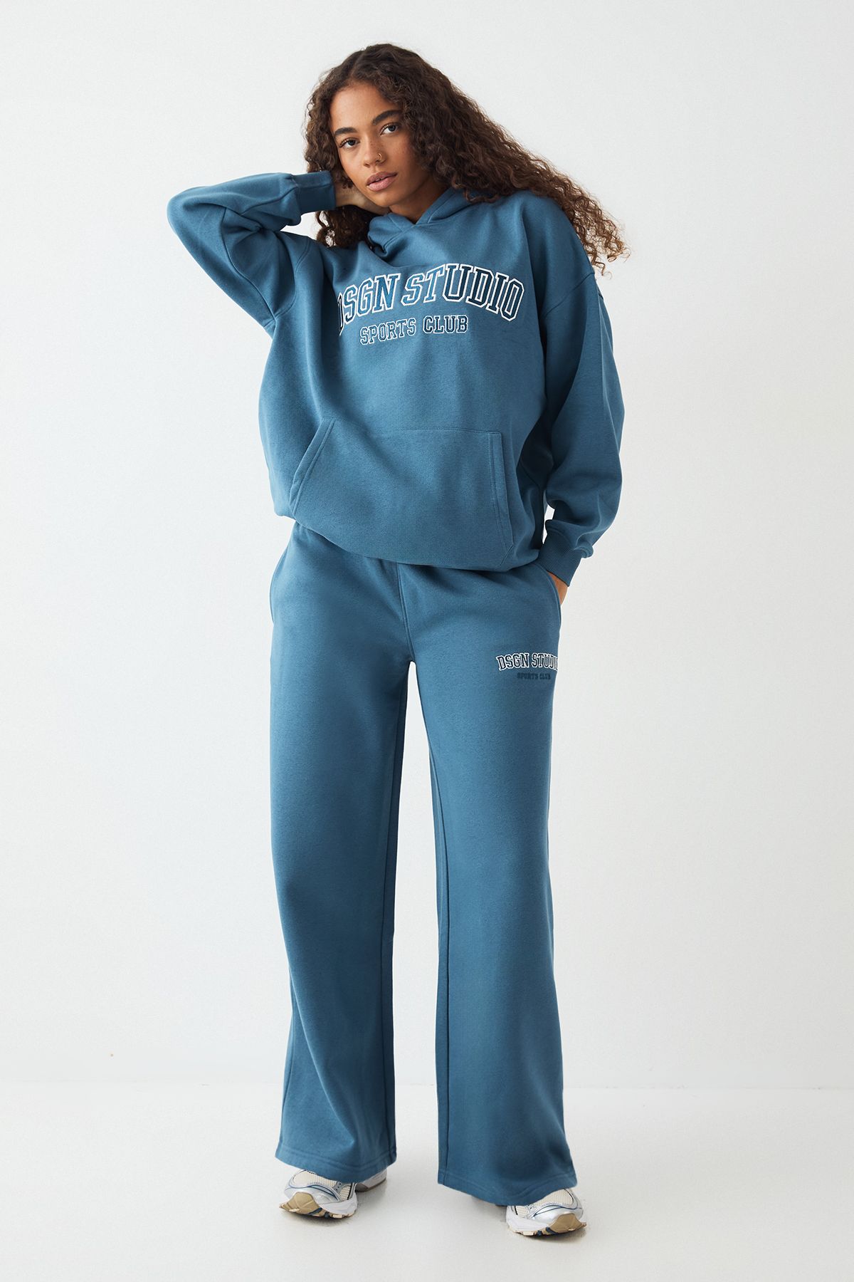 DSGN Studio DSGN Studio Applique Oversized Hoodie Teal image 3