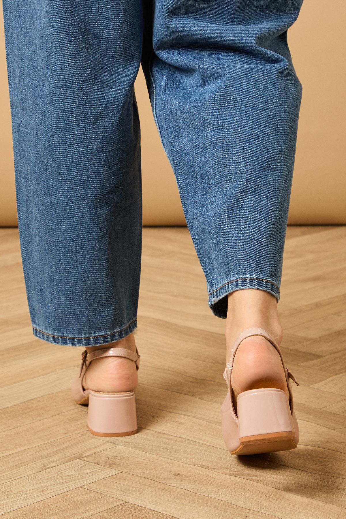 Oasis Florence Faux Patent Leather T-Bar Medium Block Heel Court Shoes Blush image 4