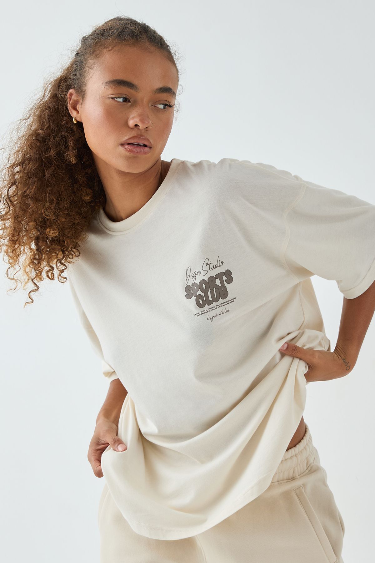 DSGN Studio DSGN Studio Sports Bubble Slogan Oversized T-shirt Stone image 2