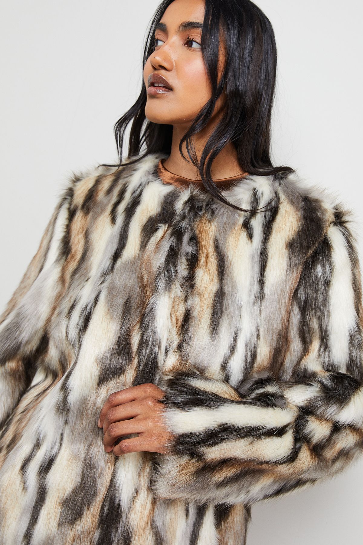 Warehouse Premium Zig Zag Longline Faux Fur Coat Mono image 5