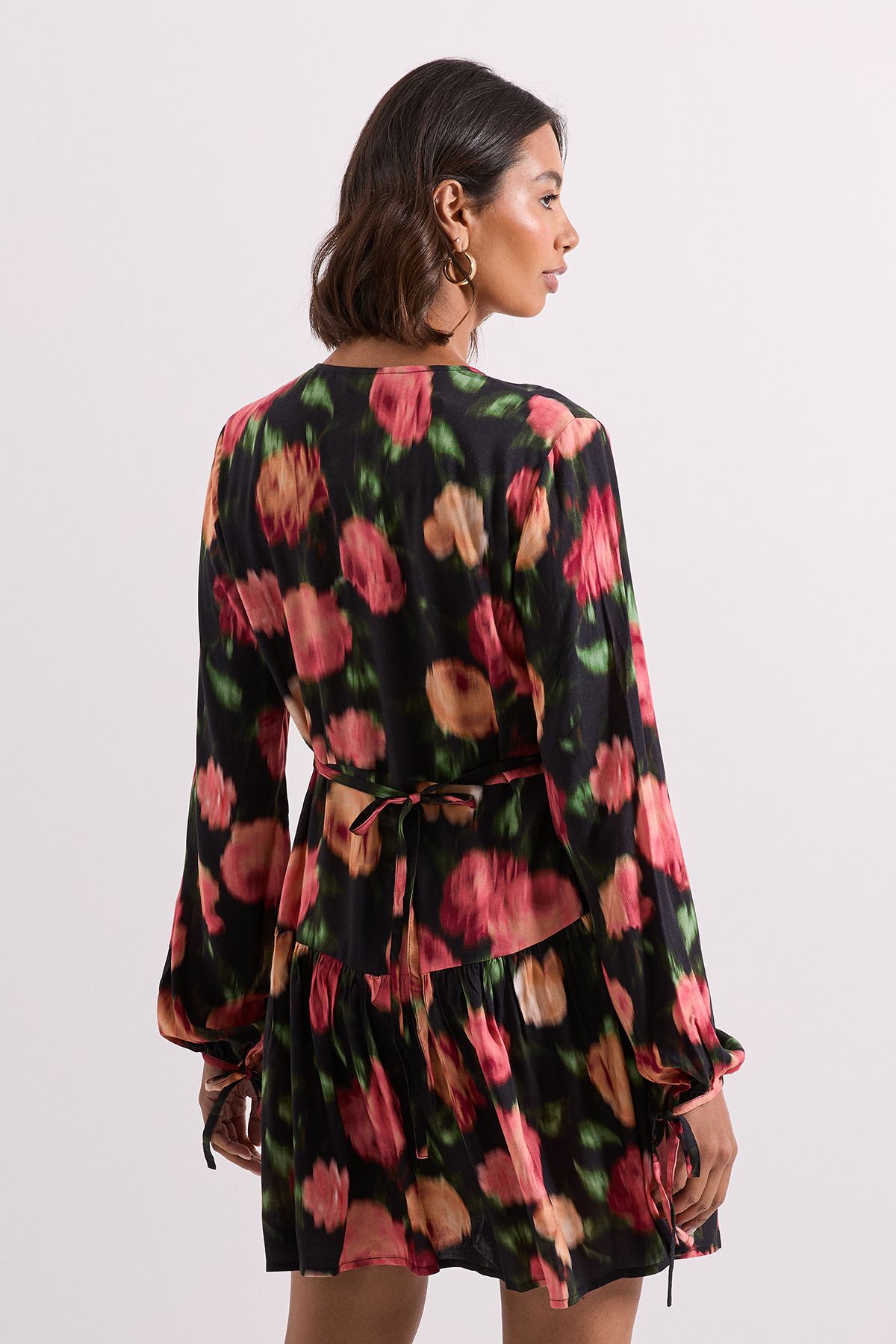Dorothy Perkins Floral Dropped Seam Detail Wrap Front Mini Dress Floral image 3