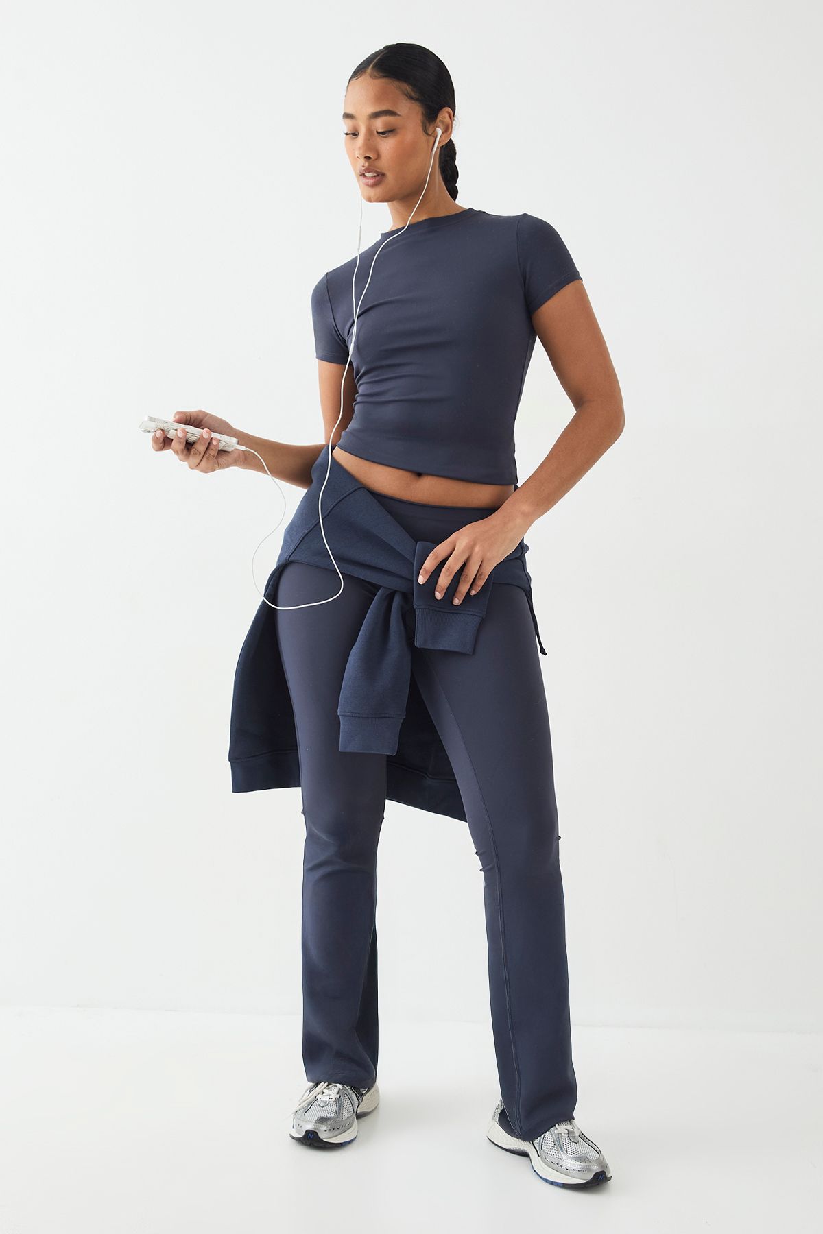 DSGN Studio DSGN Studio Ultra Sculpt Ruched Side Flared Legging Midnight image 3