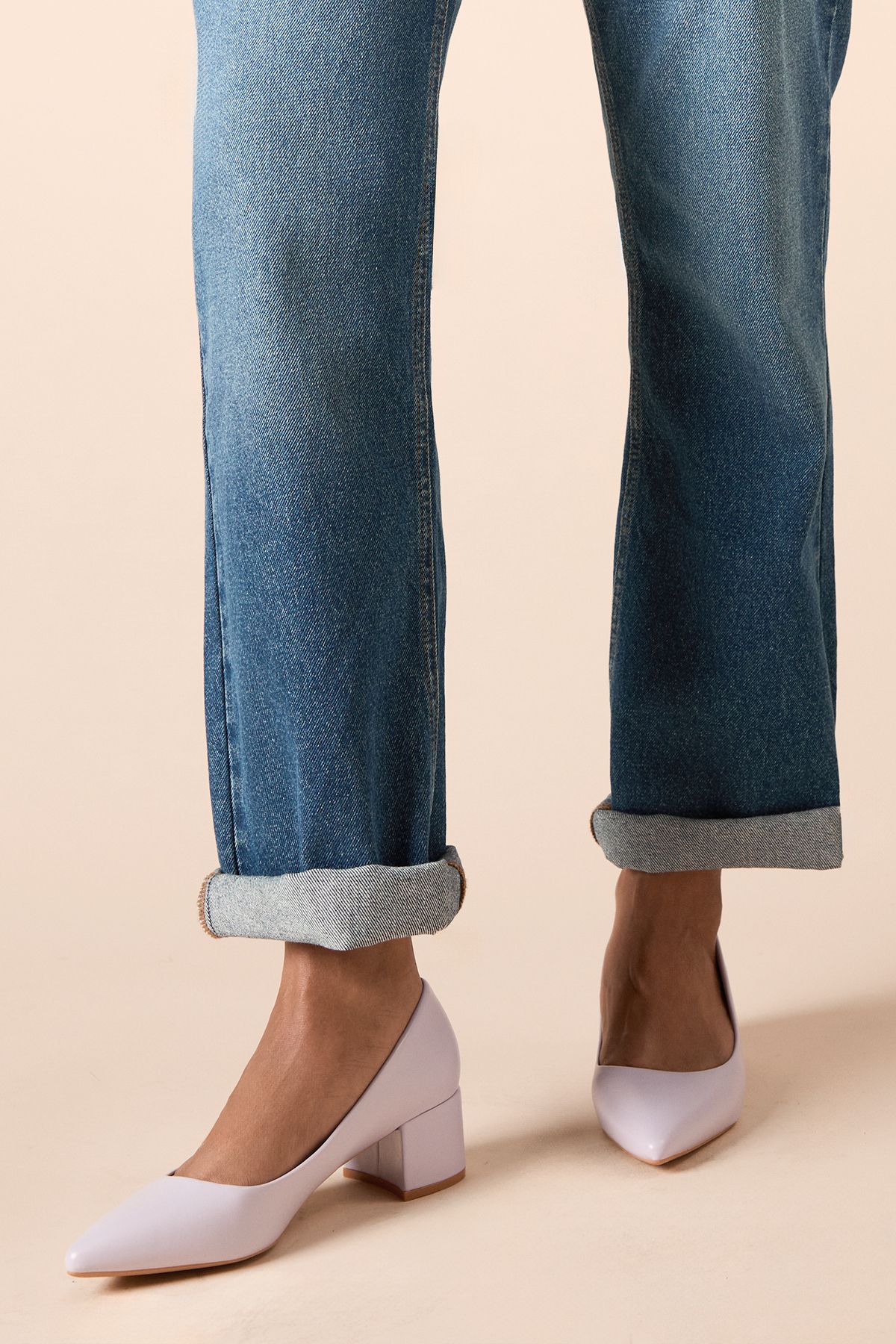 Dorothy Perkins Belinda Faux Leather Pointed Medium Block Heel Court Shoes Lilac image 3