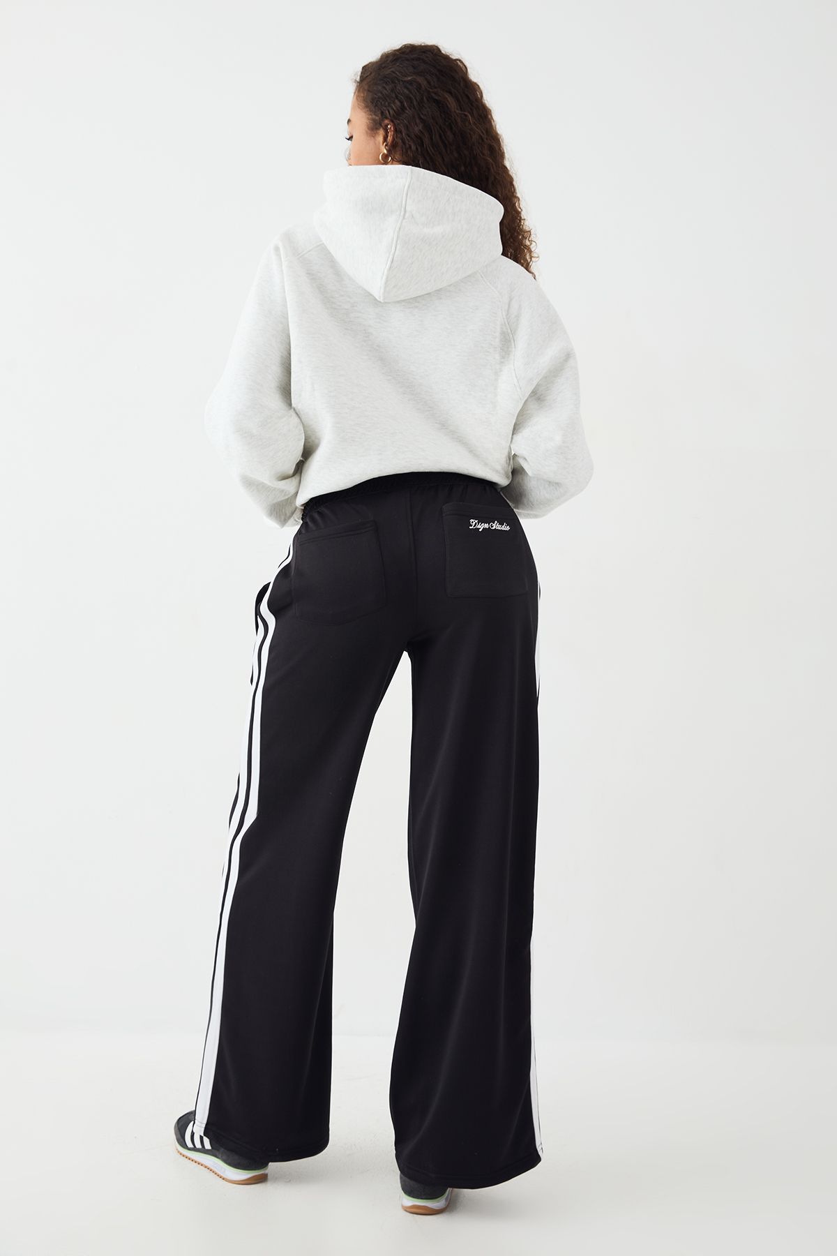 DSGN Studio DSGN Studio Tricot Side Stipe Straight Leg Jogger Black image 2