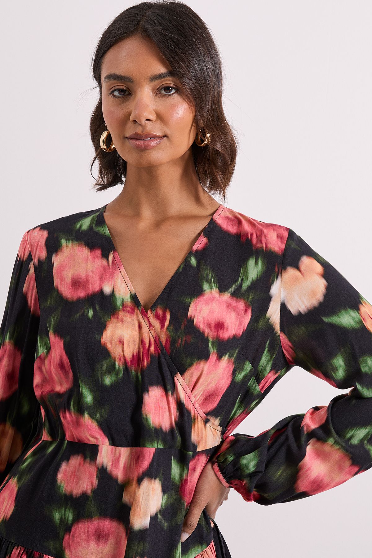 Dorothy Perkins Floral Dropped Seam Detail Wrap Front Mini Dress Floral image 4