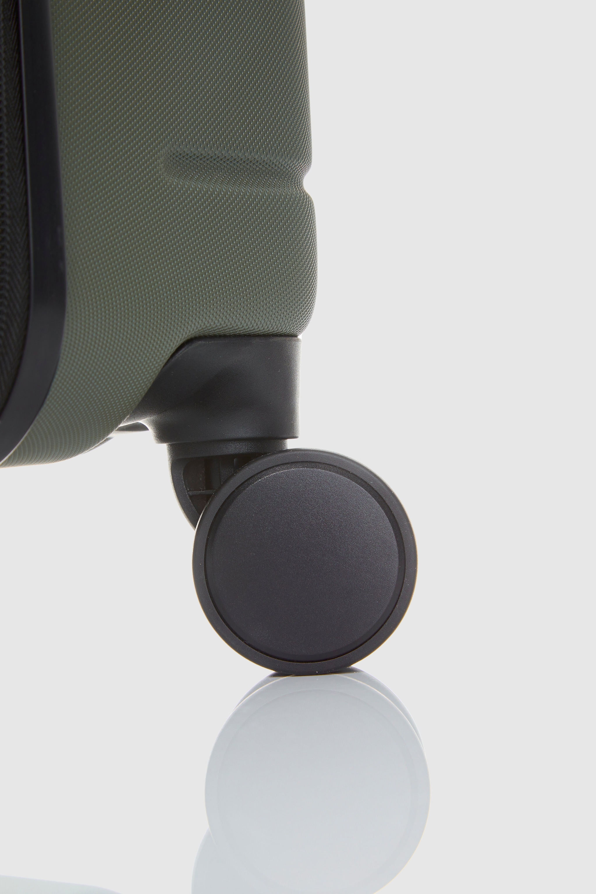 Nere Travel Stori Medium Suitcase image 6