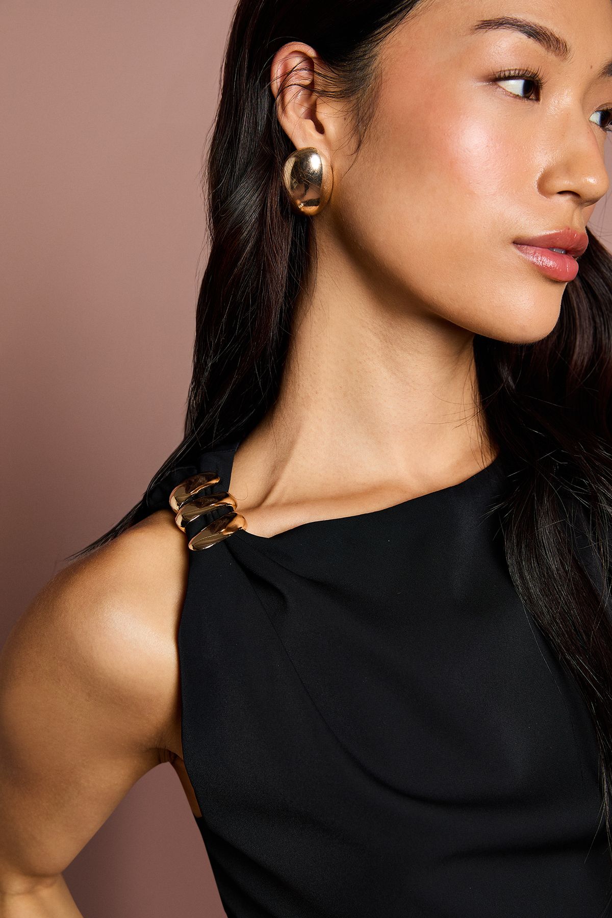 Coast Sleeveless Ruched Maxi Dress With Buckle Detail Black image 2