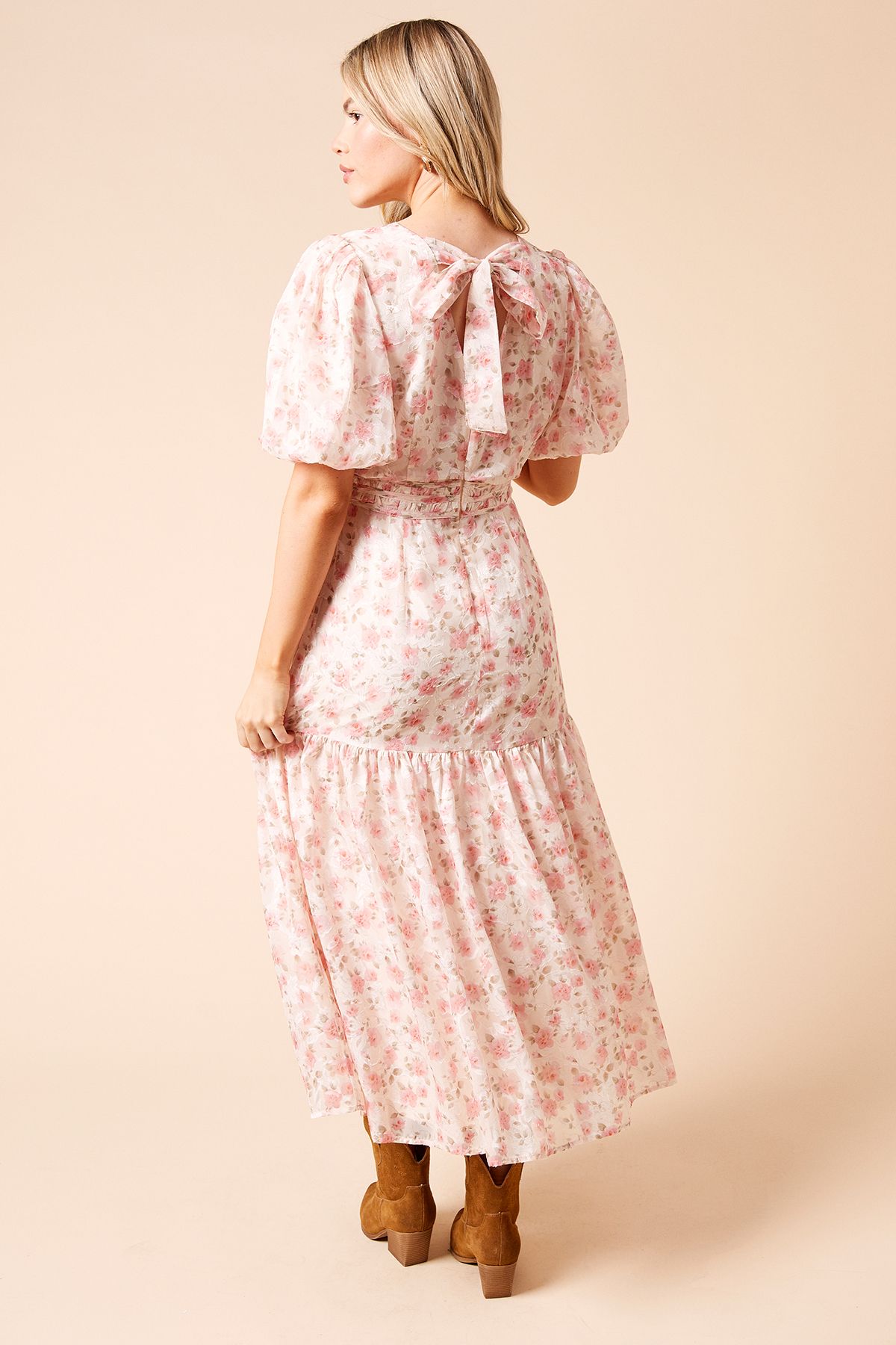 Dorothy Perkins DP Luxe Chiffon Jacquard Puff Sleeve Midi Dress Pink image 3