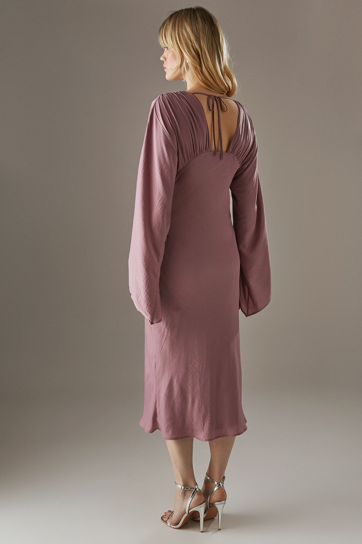 Warehouse Flare Sleeve Plunge Satin Midi Dress Pale Lilac image 3
