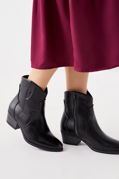 Oasis Block Heel Western Boots Black
