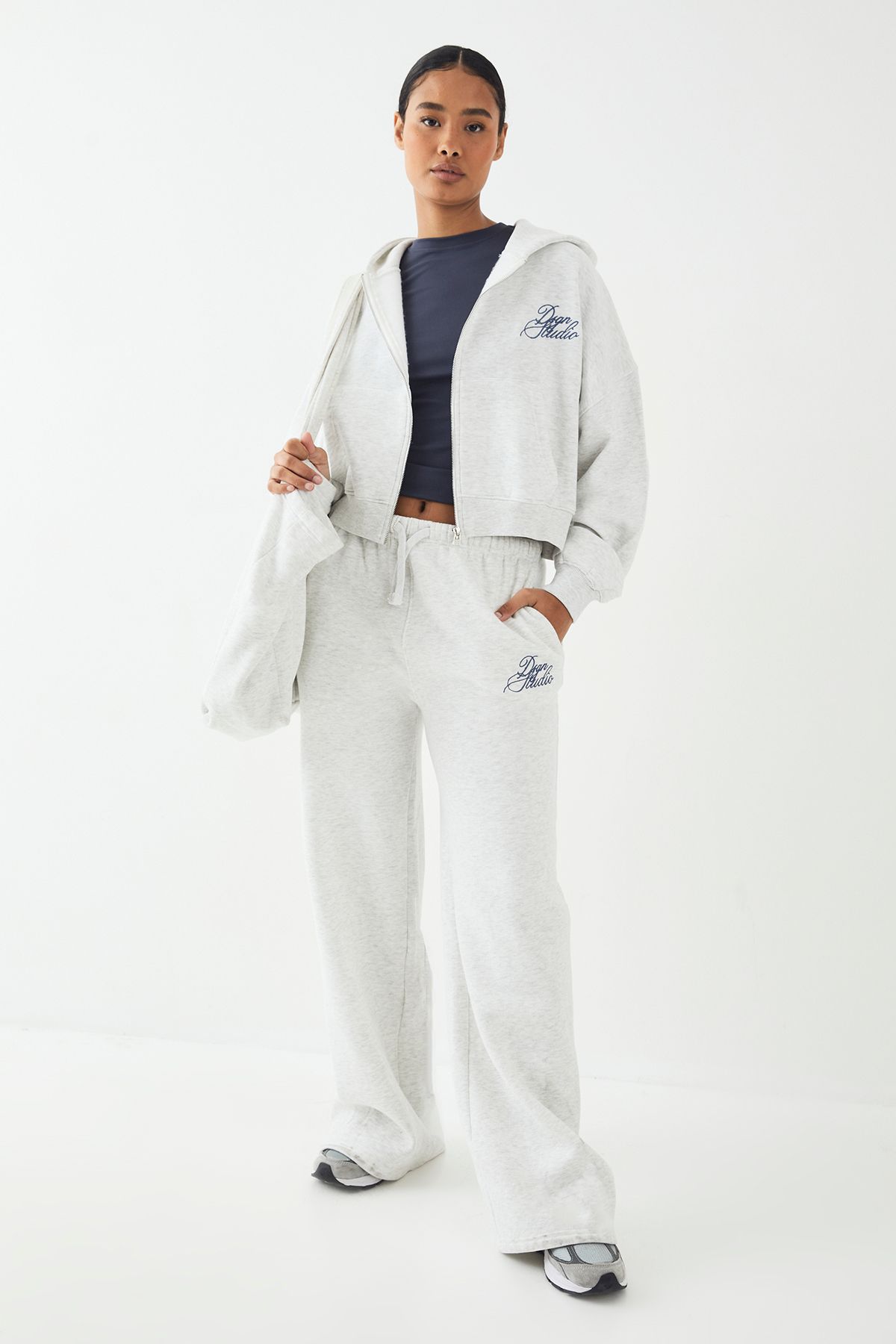 DSGN Studio DSGN Studio Contrast Script Boxy Crop Zip Through Hoodie Ash Grey image 3