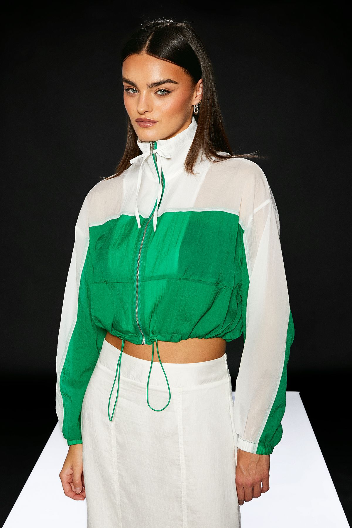 RUNWAY 1.8.1.8 Runway 1.8.1.8 Wind Breaker Crop Bomber Green