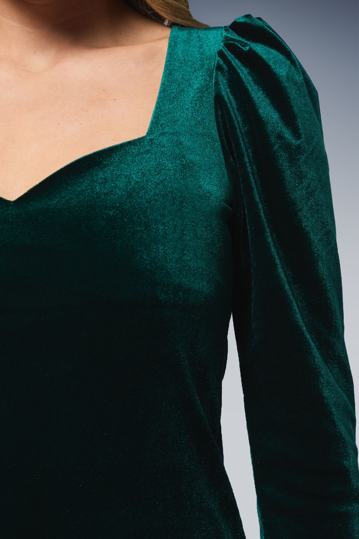 Dorothy Perkins Velvet Sweetheart Neck Top Green image 5