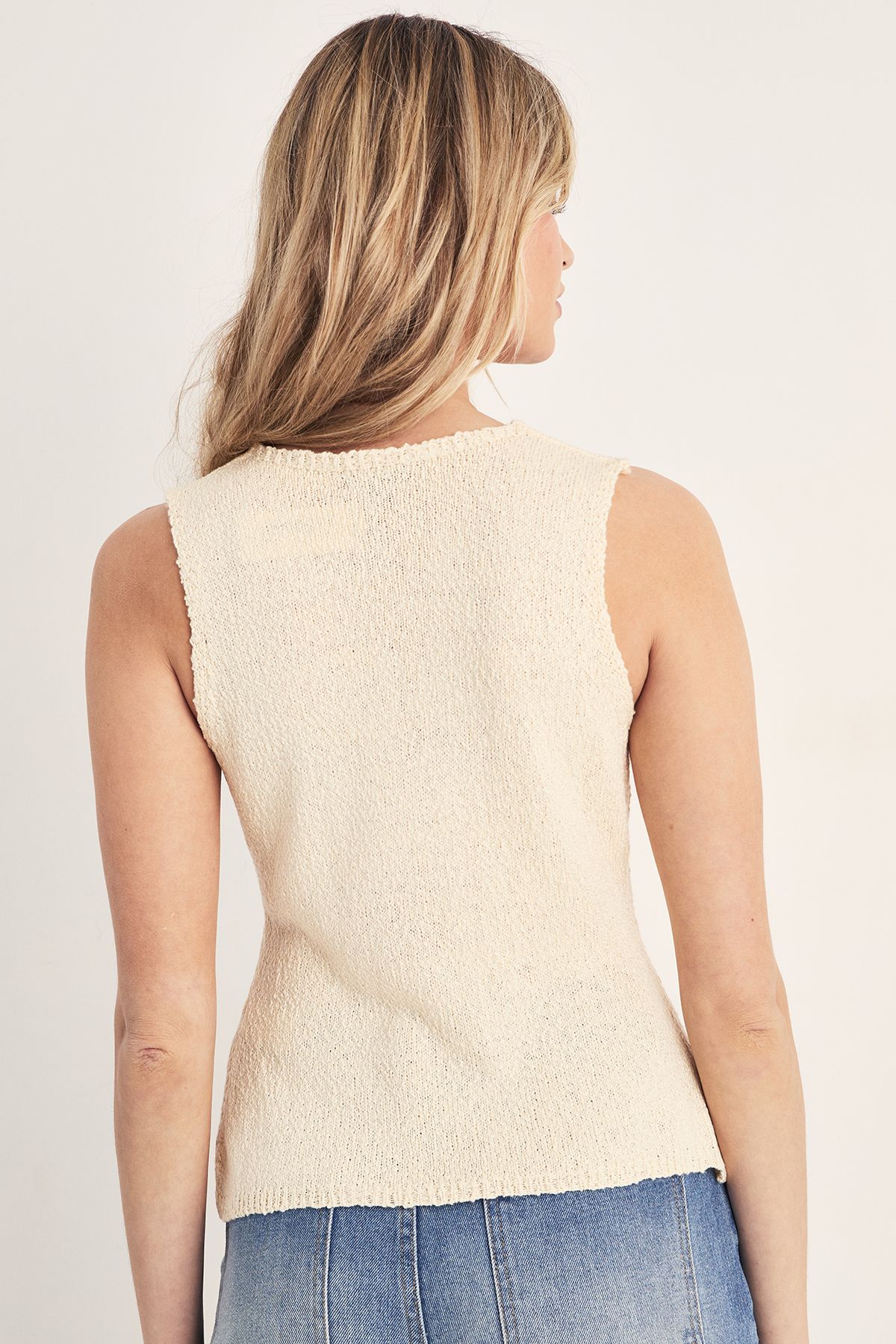 NastyGal Boucle Knitted Vest Ecru image 3
