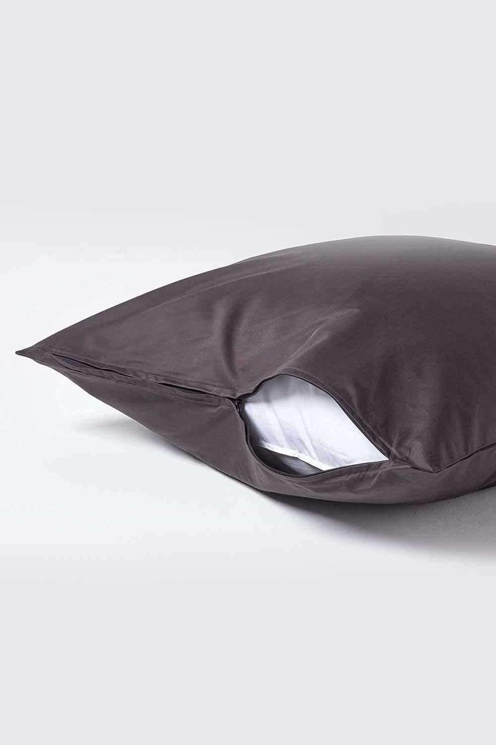 Homescapes Continental Egyptian Cotton Pillowcase 1000 TC, 80 x 80 cm image 3