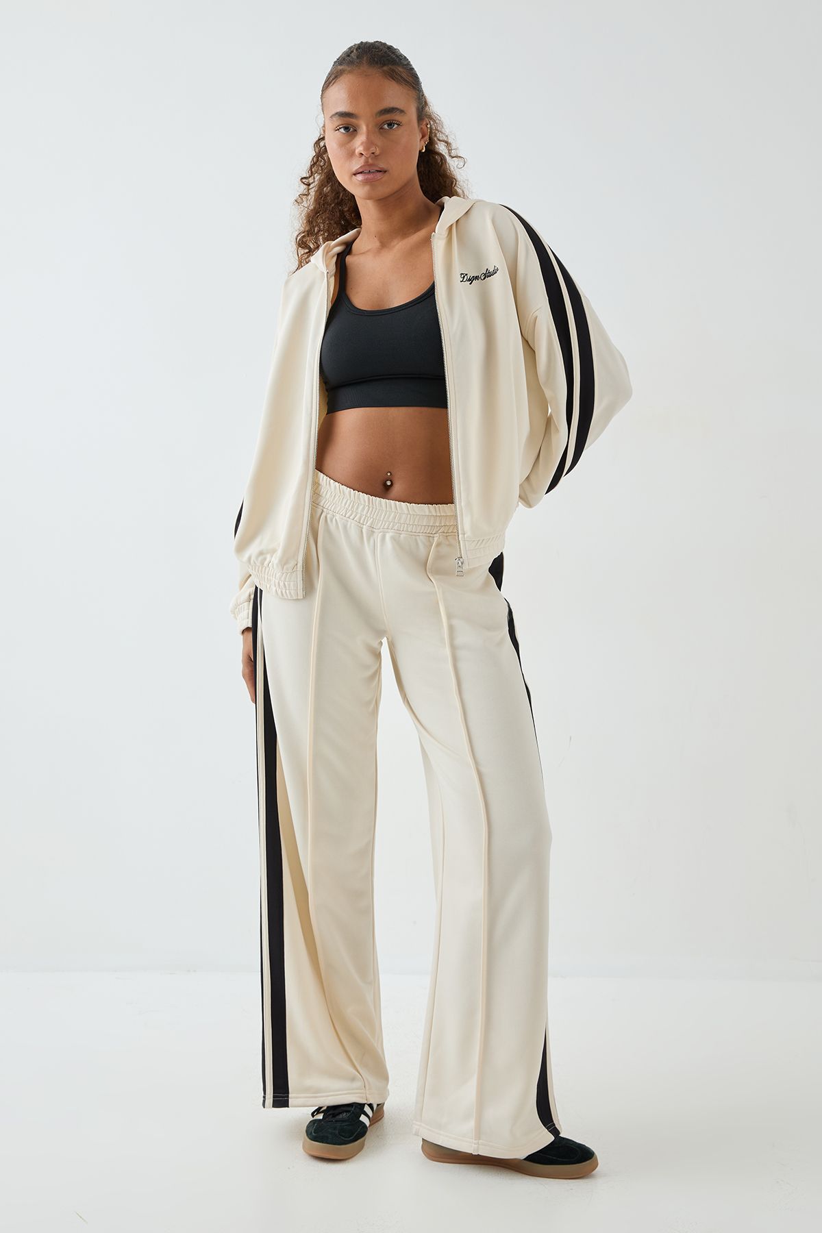 DSGN Studio DSGN Studio Tricot Side Stripe Boxy Crop Zip Through Hoodie Cream image 5