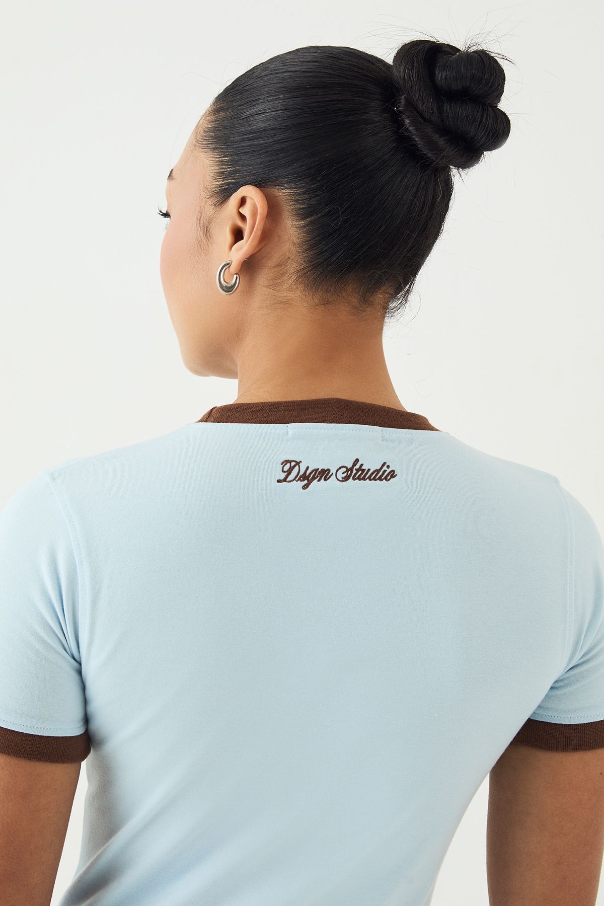 DSGN Studio DSGN Studio Contrast Fitted T-Shirt Light Blue image 4