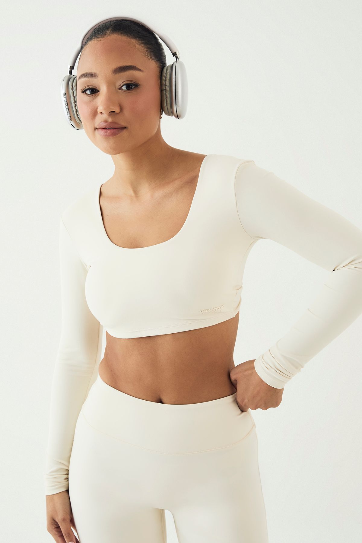 DSGN Studio DSGN Studio Ultra Sculpt Twist Back Long Sleeve Scoop Neck Padded Top Cream