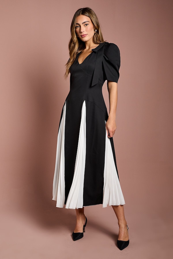Coast Short Sleeve Crepe Maxi Dress With Godets Mono