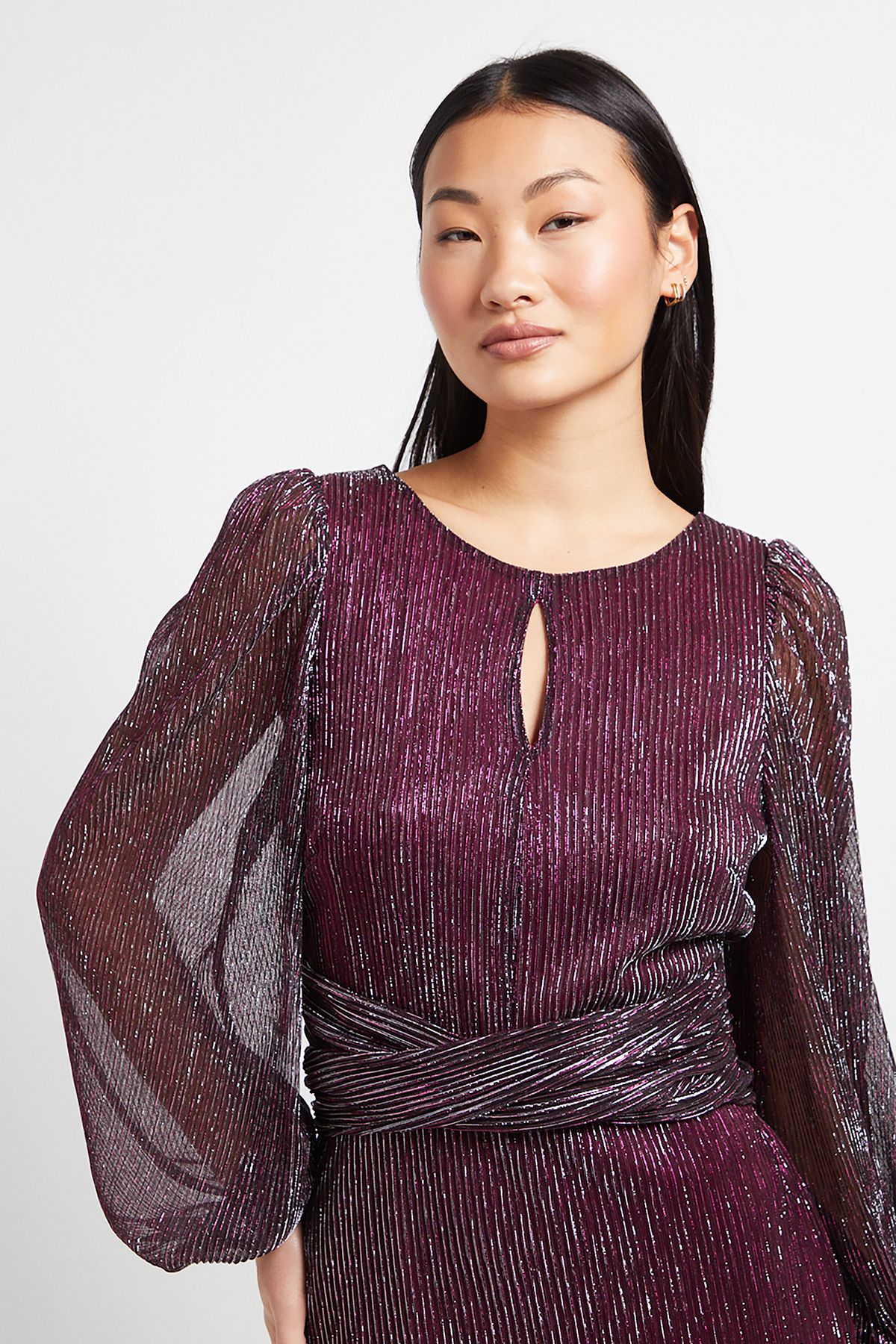 Dorothy Perkins Petite DP Luxe Sparkle Plisse Jersey Keyhole Twist Front Midi Dress Pink image 4