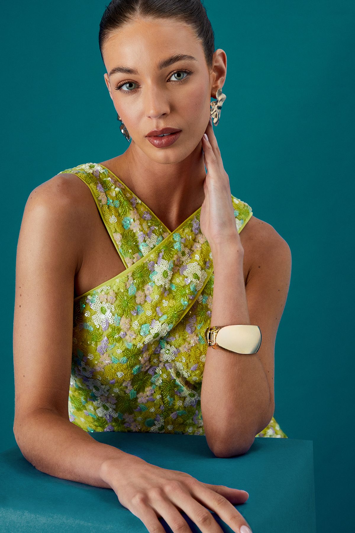 Coast Coast Muse Cross Neck Sequin Floral Midi Dress Green image 4