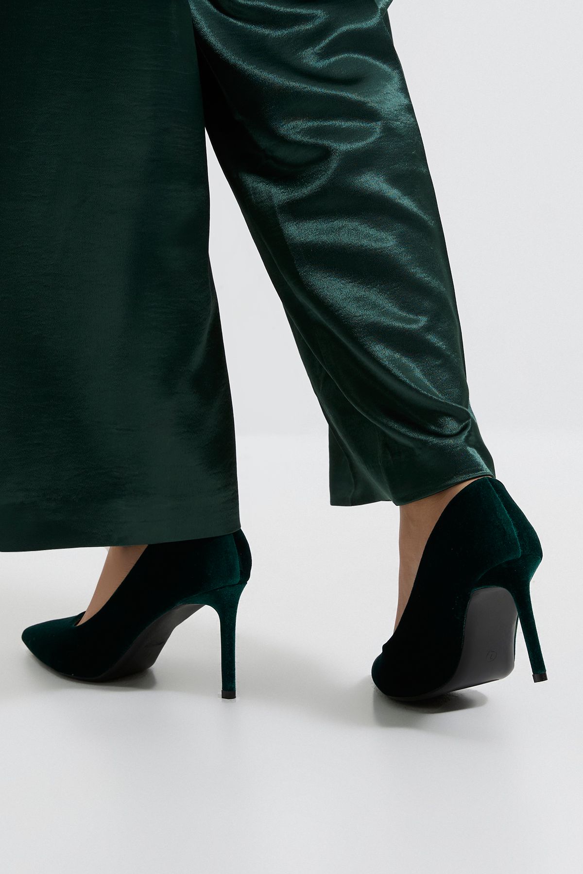 Dorothy Perkins Wide Fit Dash Velvet Pointed High Stiletto Heel Court Shoes Emerald image 3