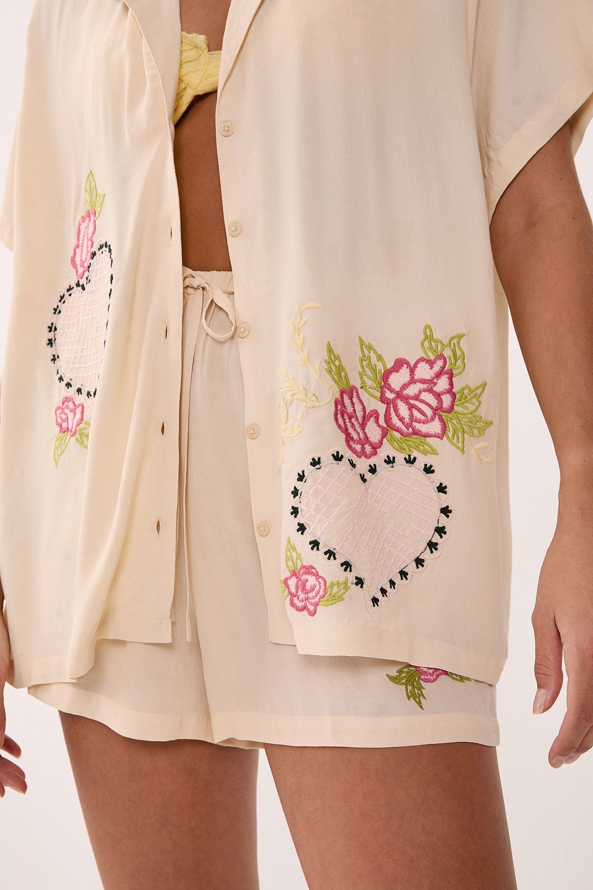 NastyGal Cross Hatch Heart Embroidered Resort Shirt Cream image 3