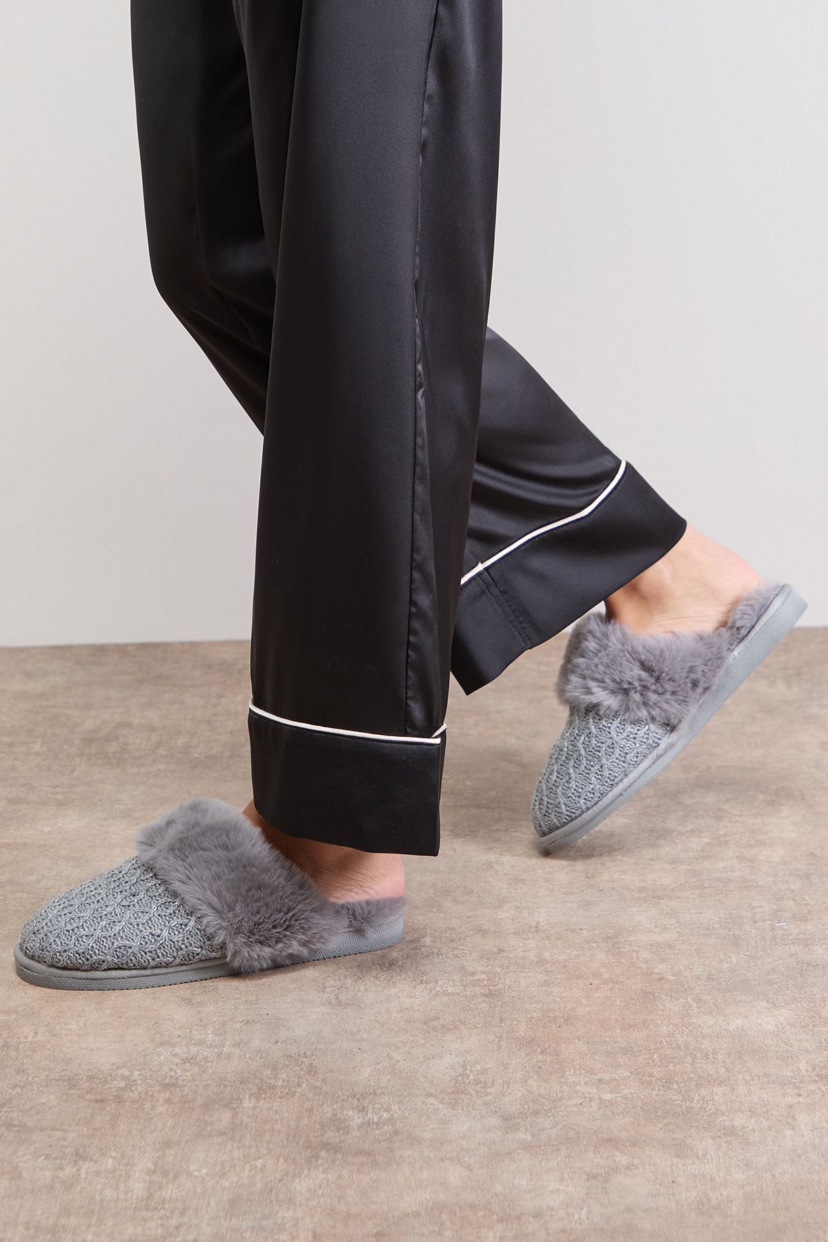 Oasis Monisha Cosy Knit Faux Fur Lined Mule Slippers Grey image 3