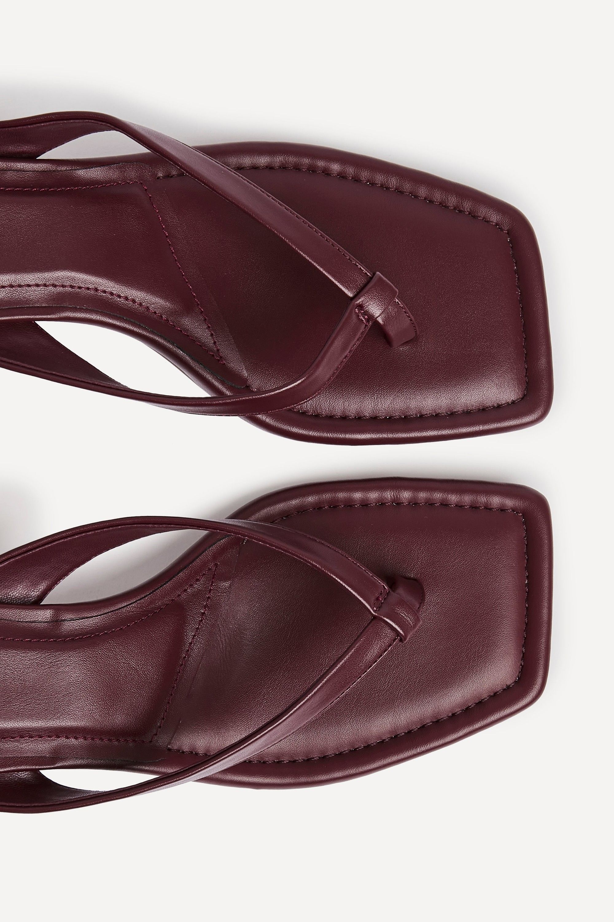 Linzi Potential Burgundy Faux Leather Toe Post Kitten Heel image 5