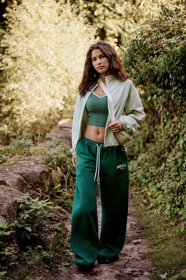 DSGN Studio DSGN Studio Sport Straight Leg Jogger Green