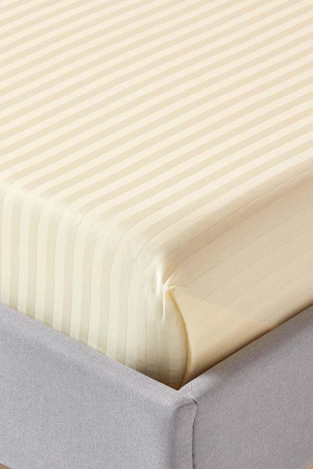 Homescapes Egyptian Cotton Satin Stripe Flat Sheet 330 Thread Count image 2