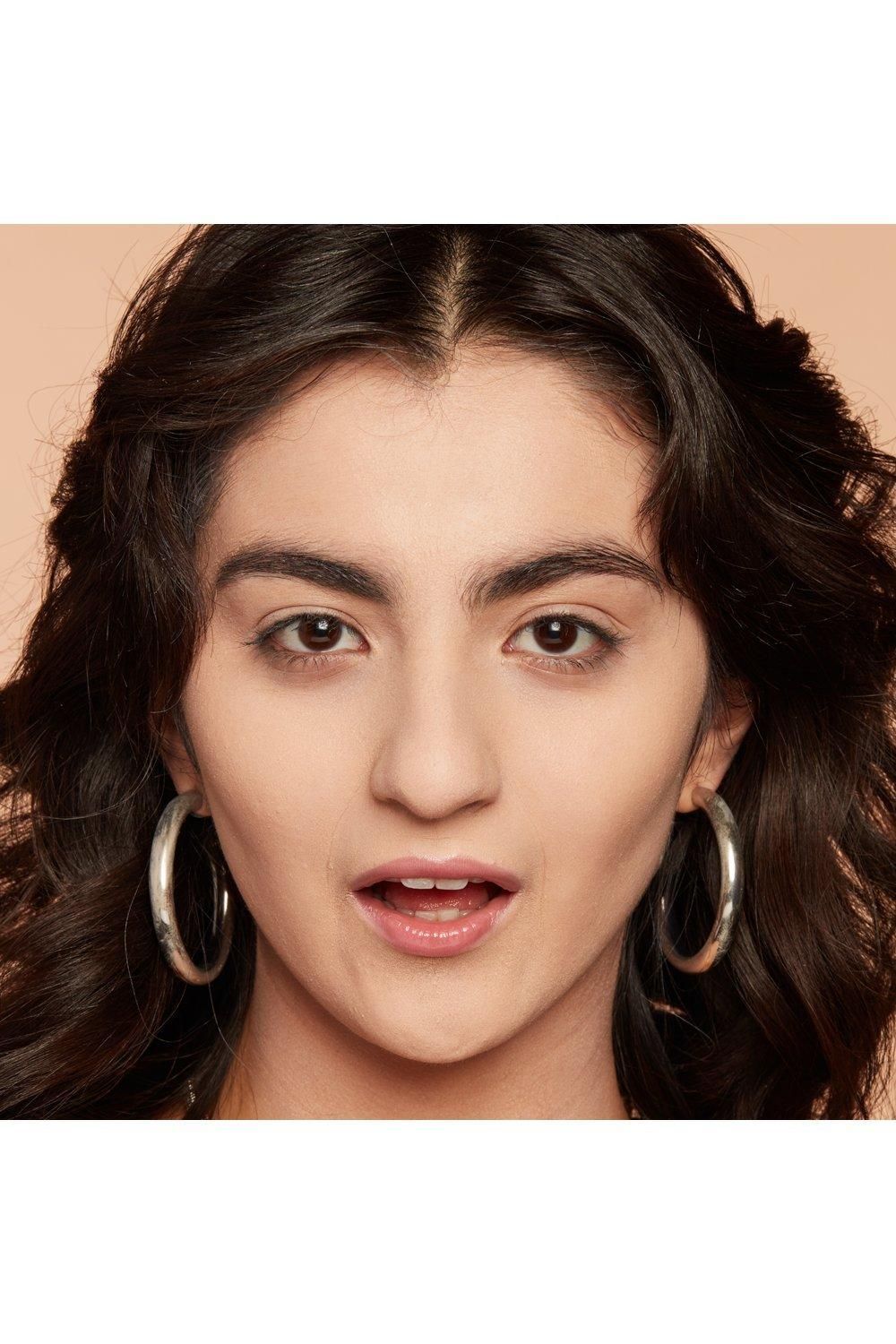 NYX Professional Makeup Can't Stop Won't Stop Full Coverage Foundation Light image 3