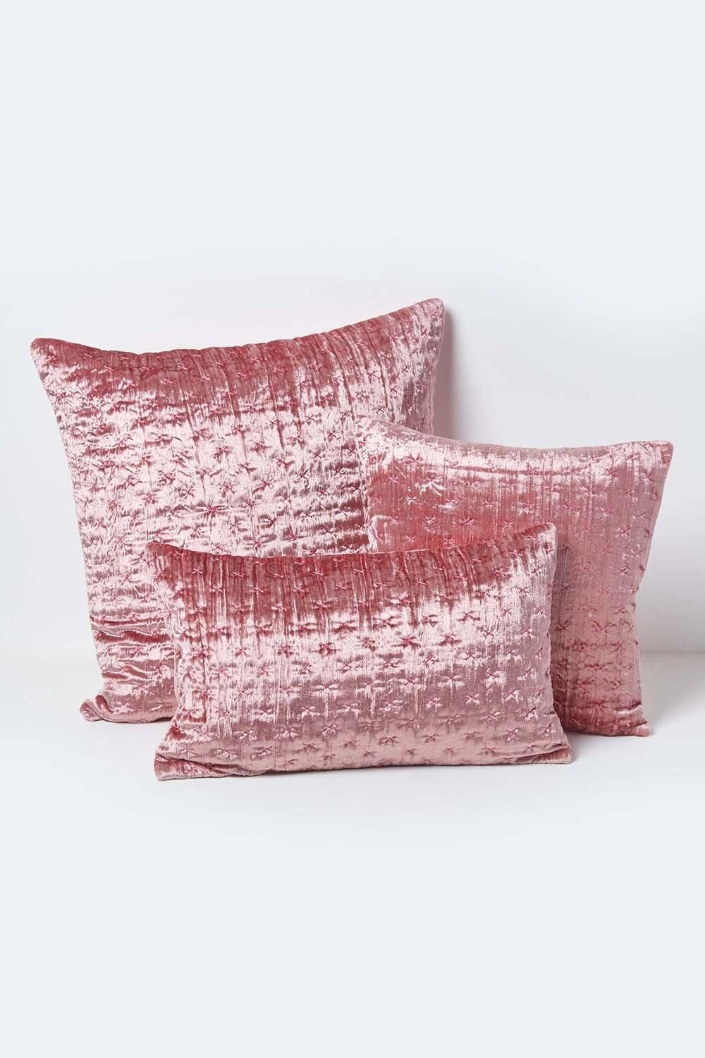 Homescapes Crushed Velvet Cushion Cover image 5