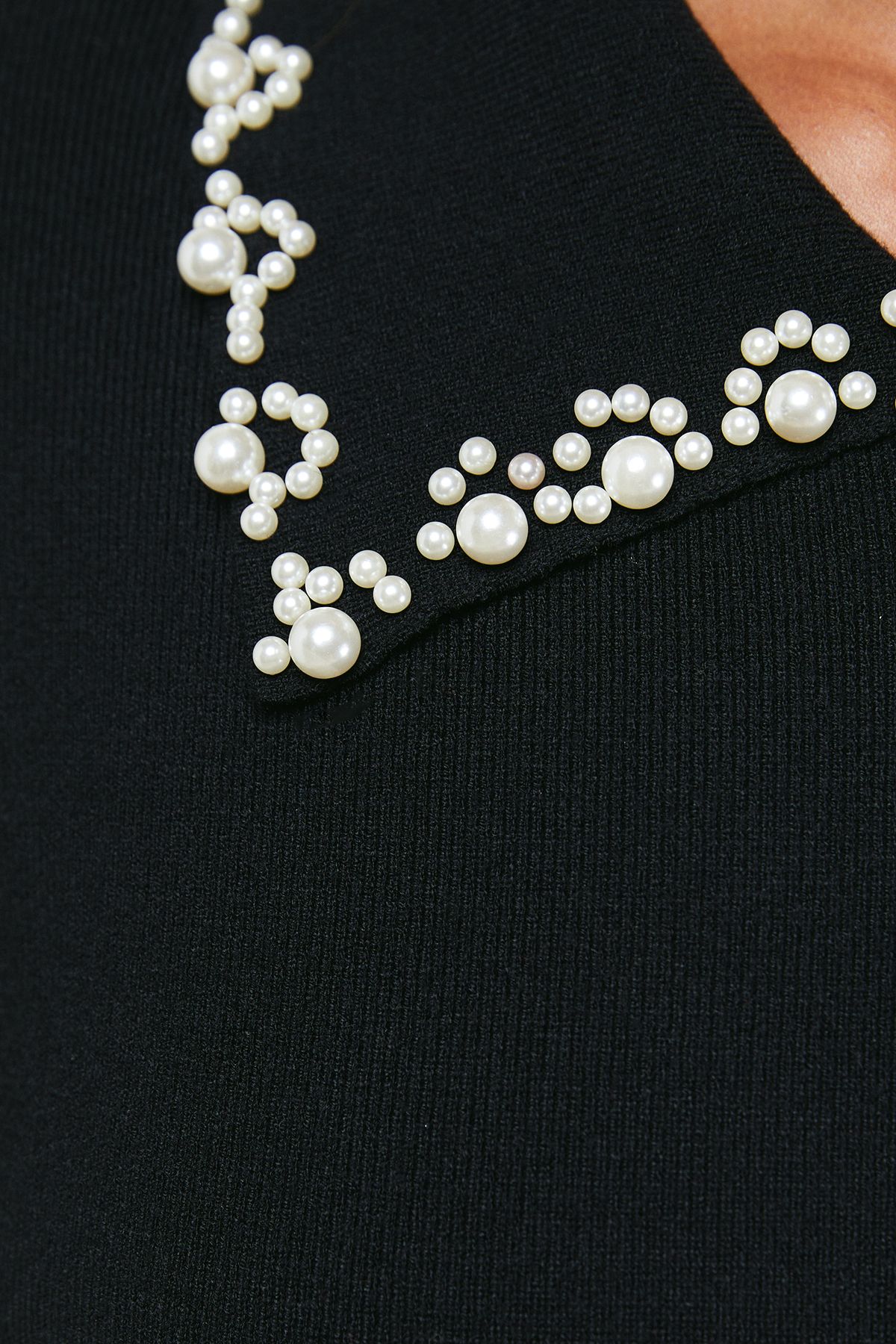 Oasis Embellished Collar Detail Jumper Dress Black image 4