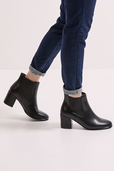 Dorothy Perkins Madam Medium Block Heel Chelsea Boots Black