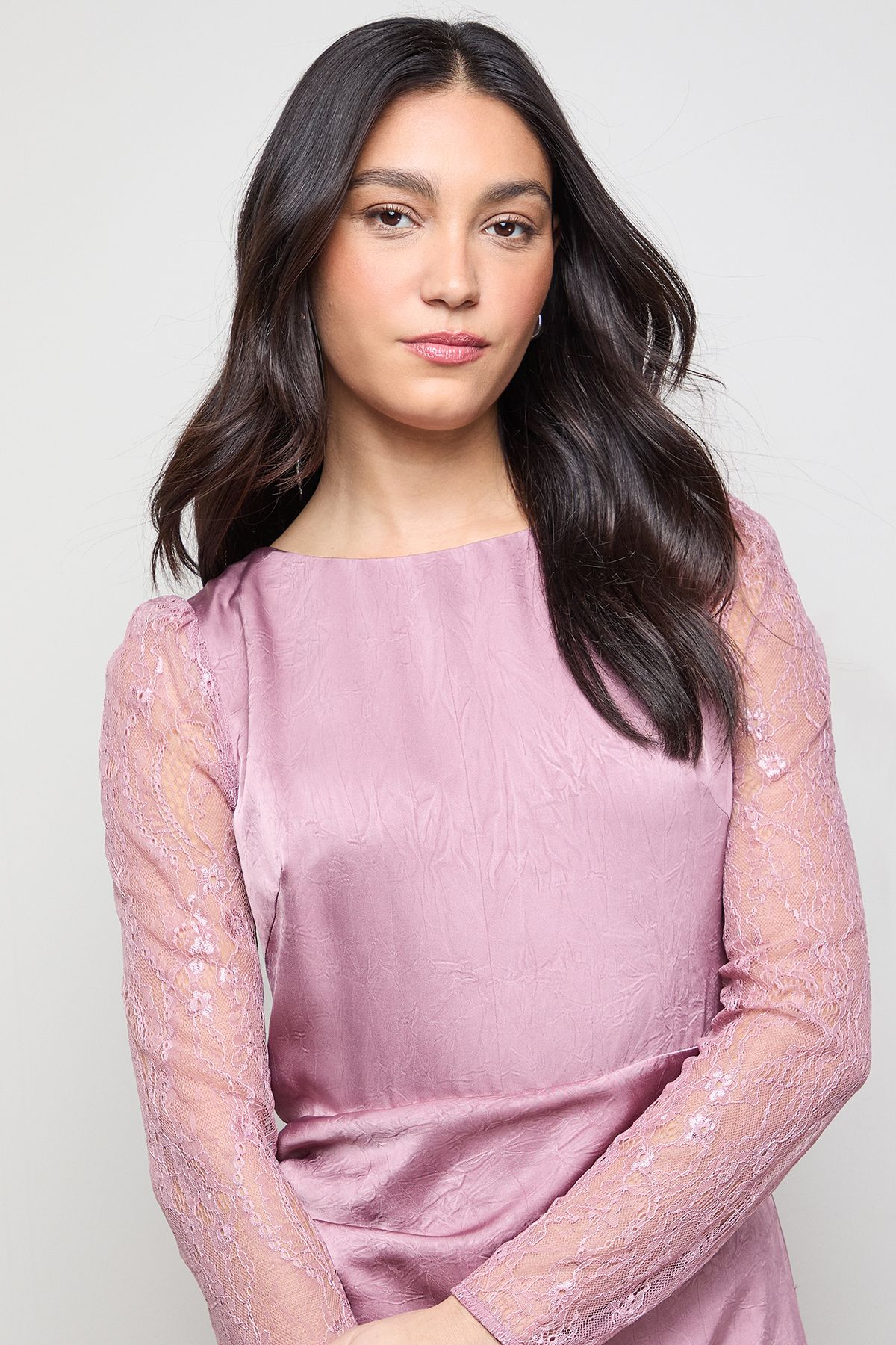 Oasis Lace Sleeve Split Front Satin Midaxi Dress Blush image 4