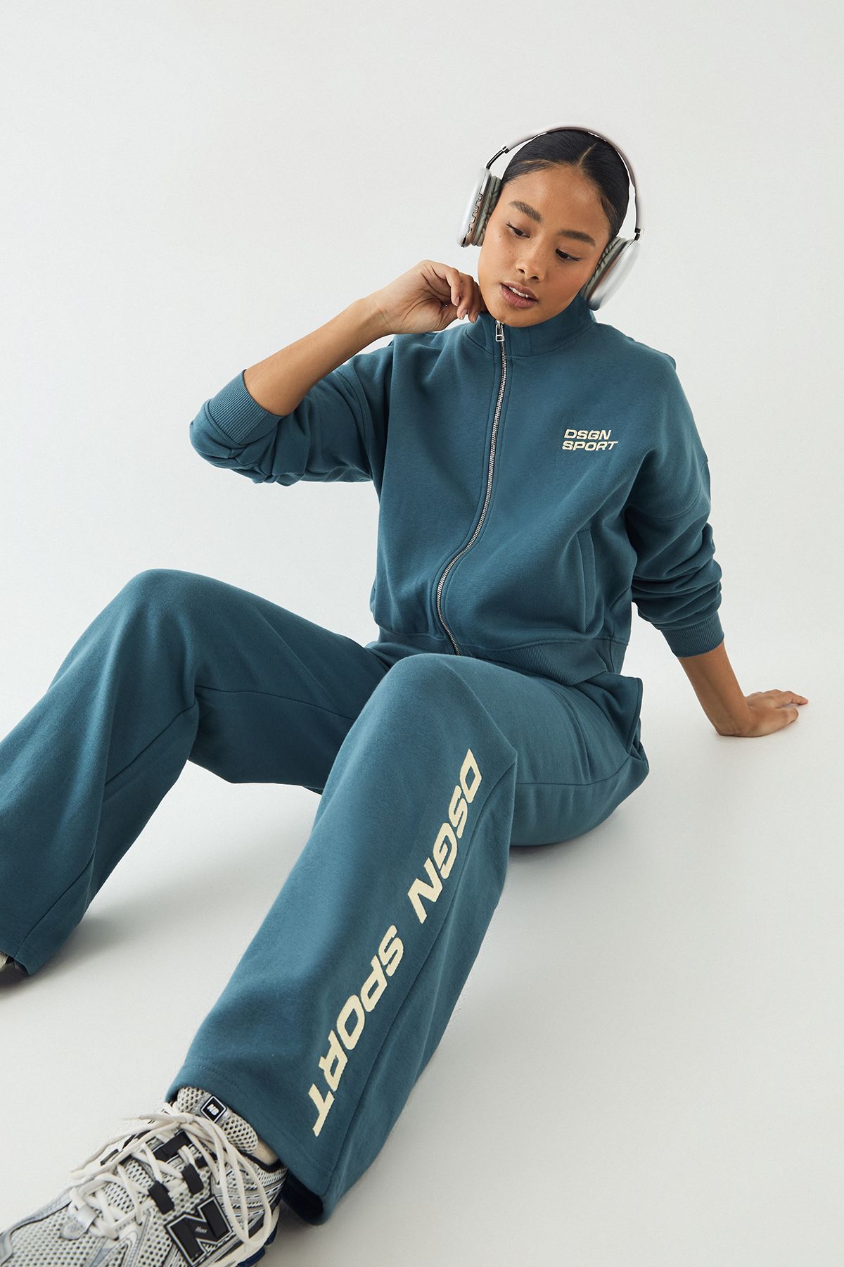 DSGN Studio DSGN Studio Sport Funnel Neck Zip Through Bomber Tracksuit Teal image 1