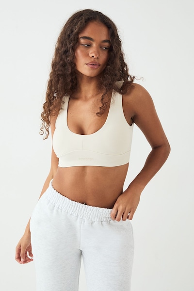 DSGN Studio DSGN Studio Ultra Sculpt Plunge Sports Bra Cream