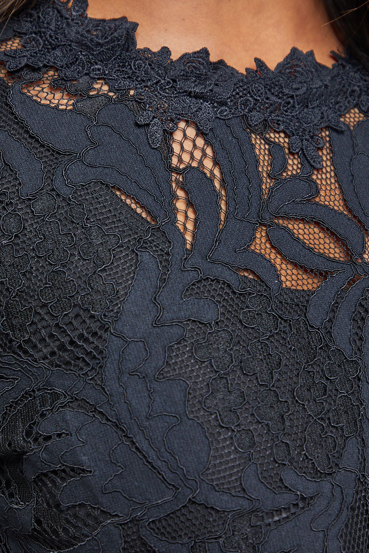 Oasis Lace Scalloped Trim Flared Sleeve Blouse Black image 5