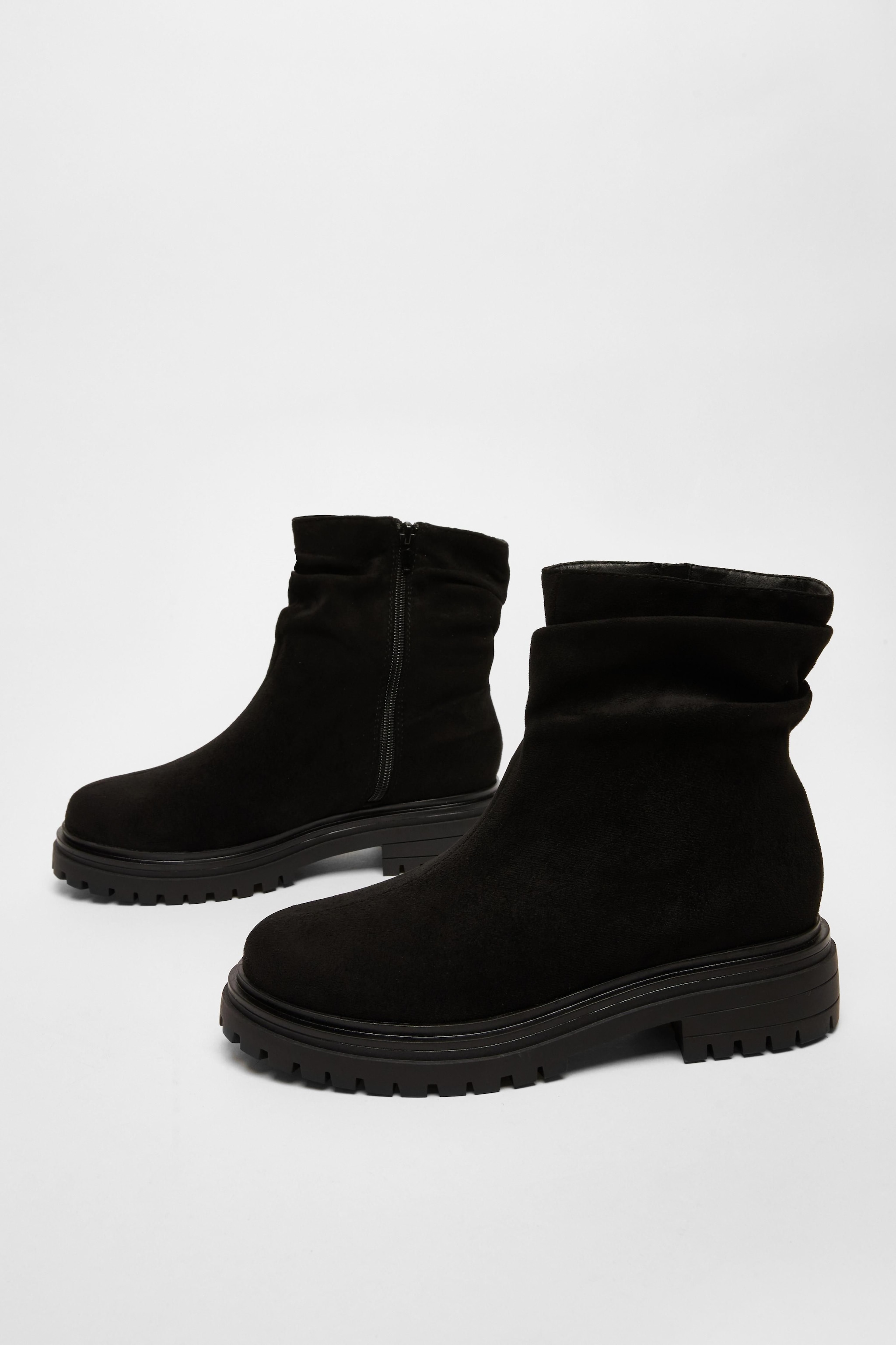 Quiz Black Faux Suede Ruched Ankle Boots image 2