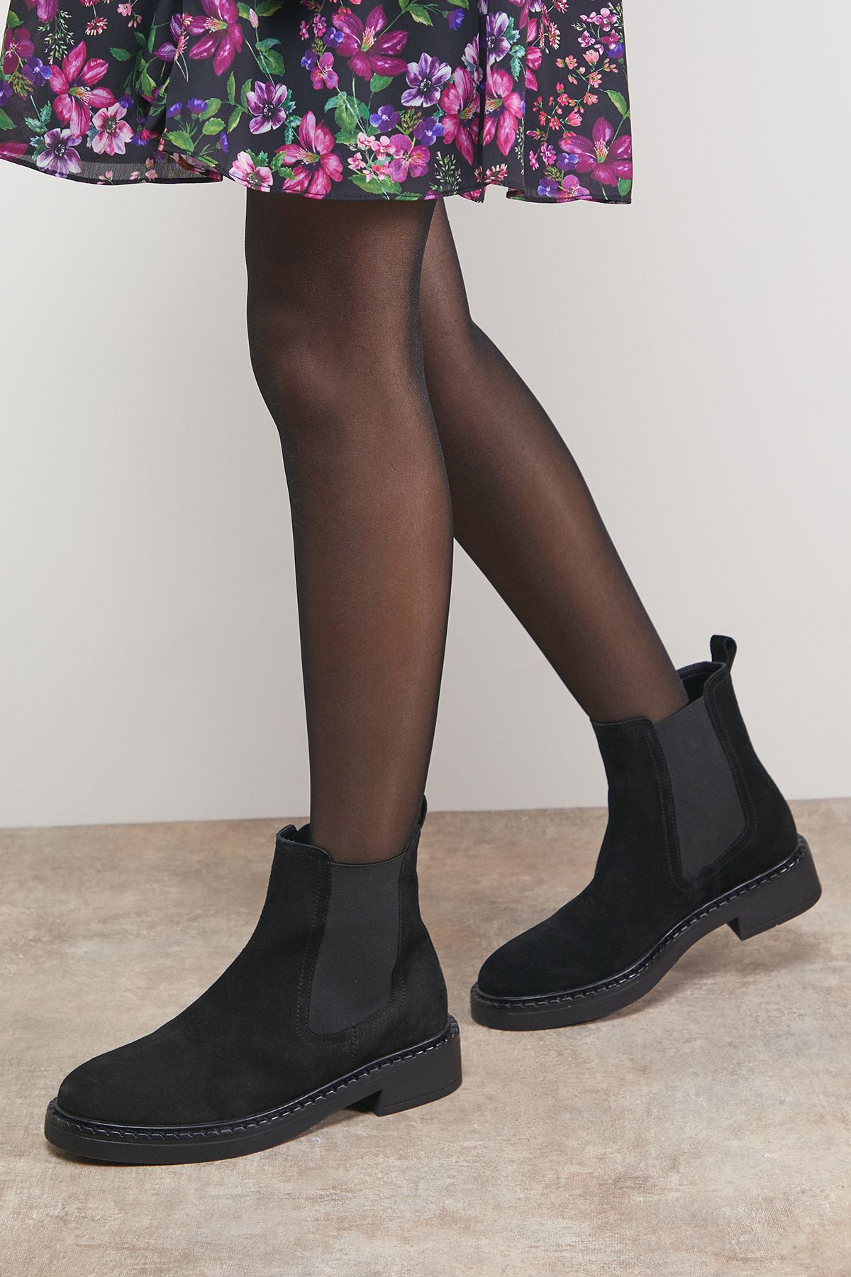 Oasis Betty Real Suede Chunky Chelsea Boots Black image 3
