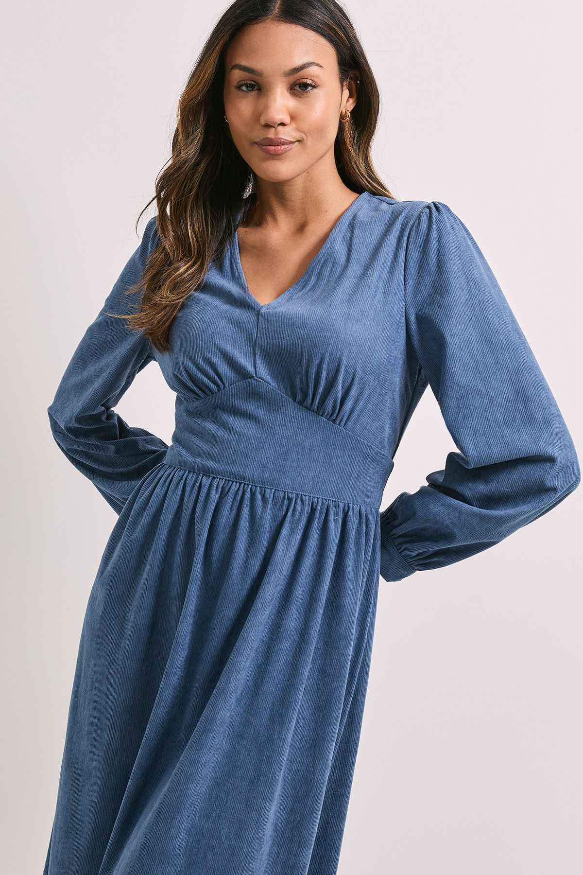 Dorothy Perkins Empire Seam Detail Blouson Sleeve Midi Dress Blue image 2