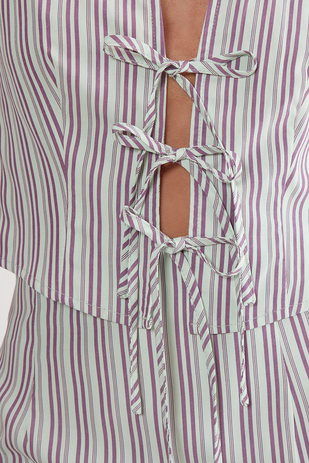 NastyGal Stripe Tie Front Collared Vest Mint image 5