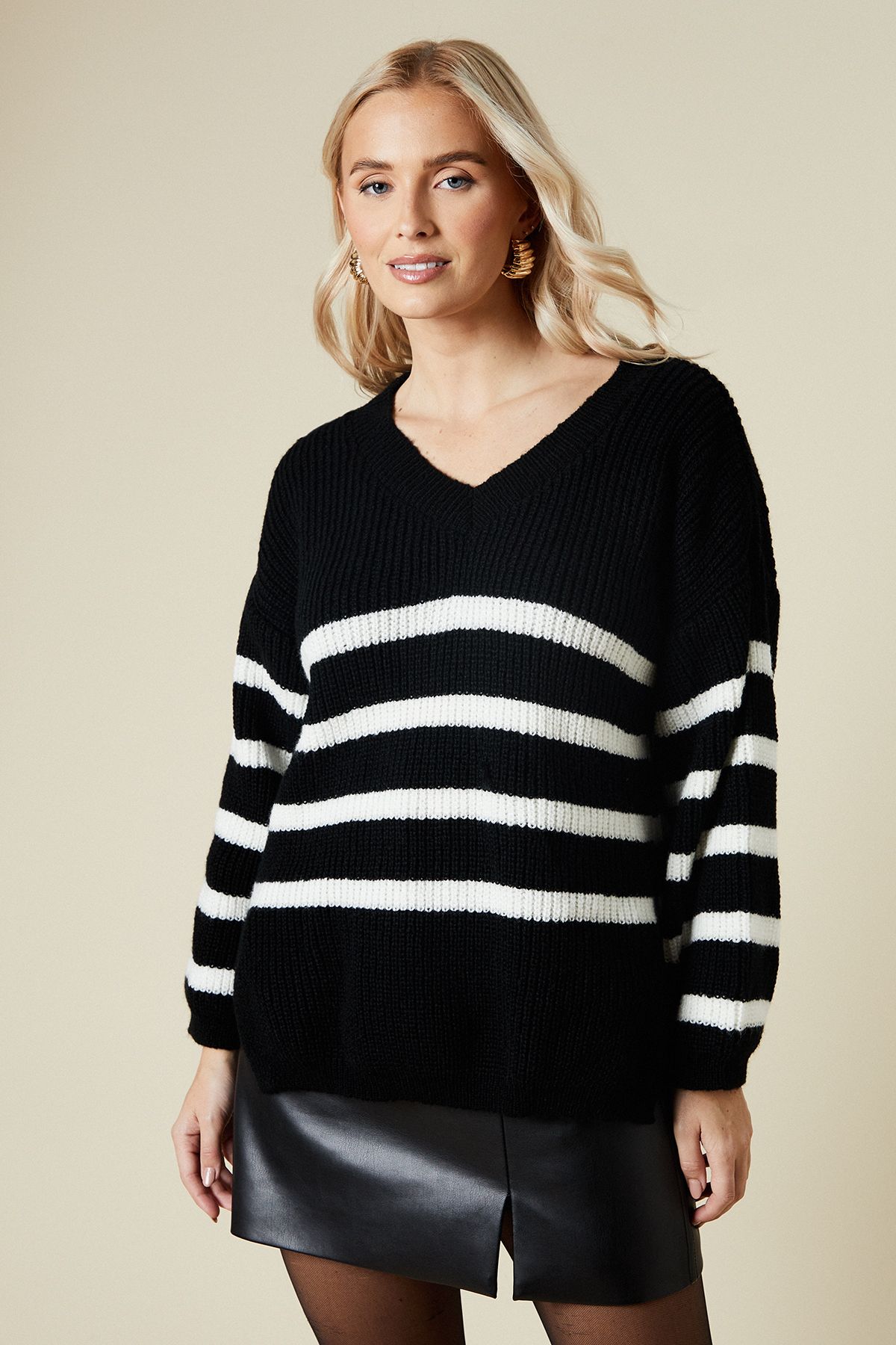Dorothy Perkins V Neck Jumper Mono image 1