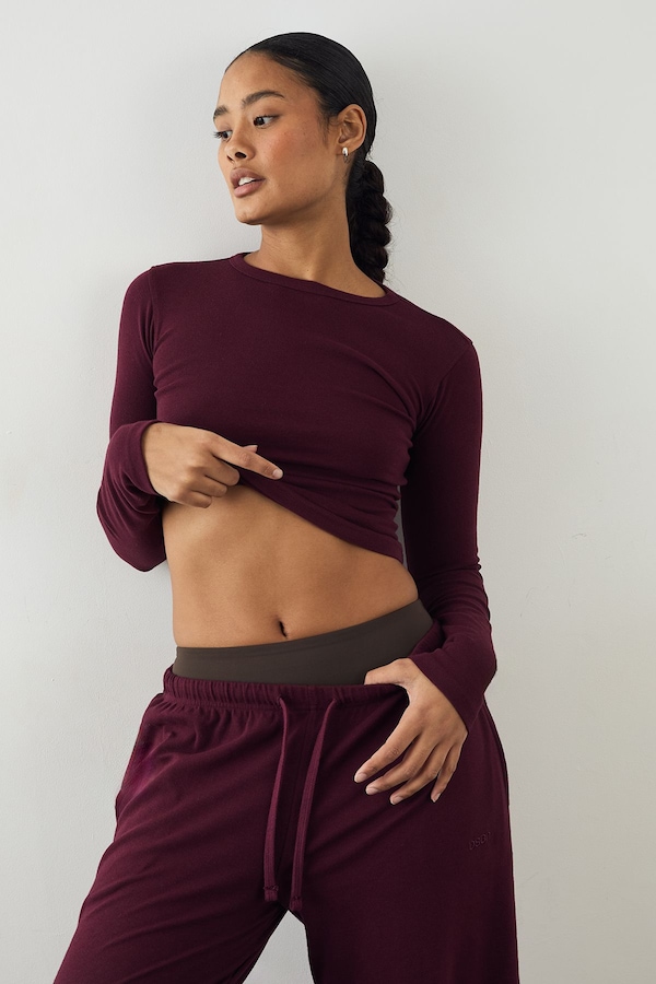 DSGN Studio DSGN Studio Embroidered Long Sleeve Top Burgundy