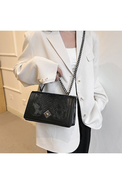 XY London 'Isla' Shoulder Handbag With Chain Strap