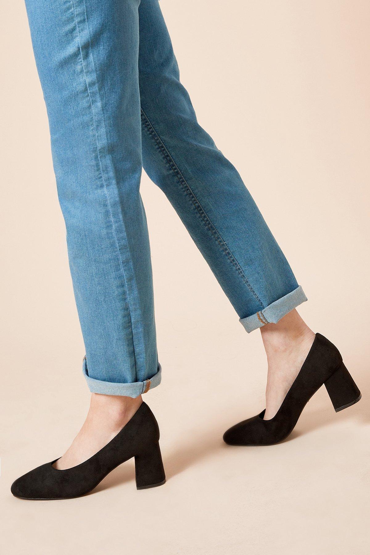 Dorothy Perkins Extra Wide Fit Elise Court Shoes Natural Black image 2