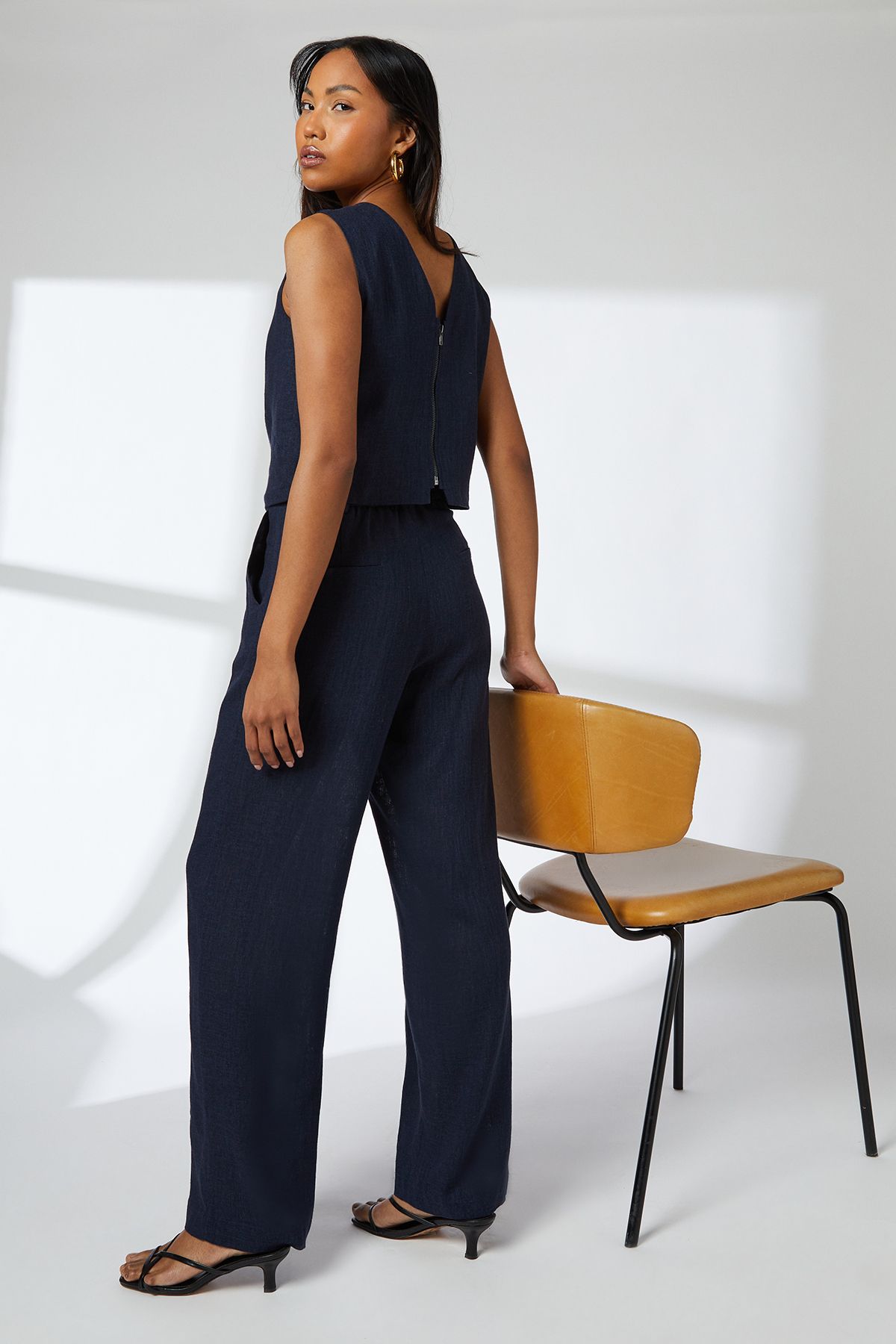 Principles Navy Linen Blend Cropped Top Navy image 5