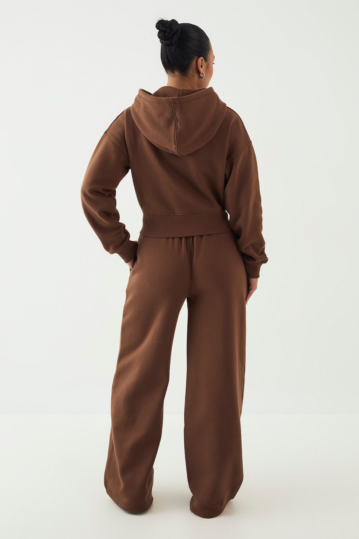 DSGN Studio DSGN Studio Script Embroidered Straight Leg Jogger Mocha image 2